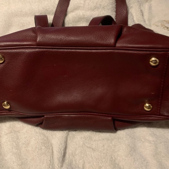 MK soft leather large wine colored handbag - Picture 2 of 9